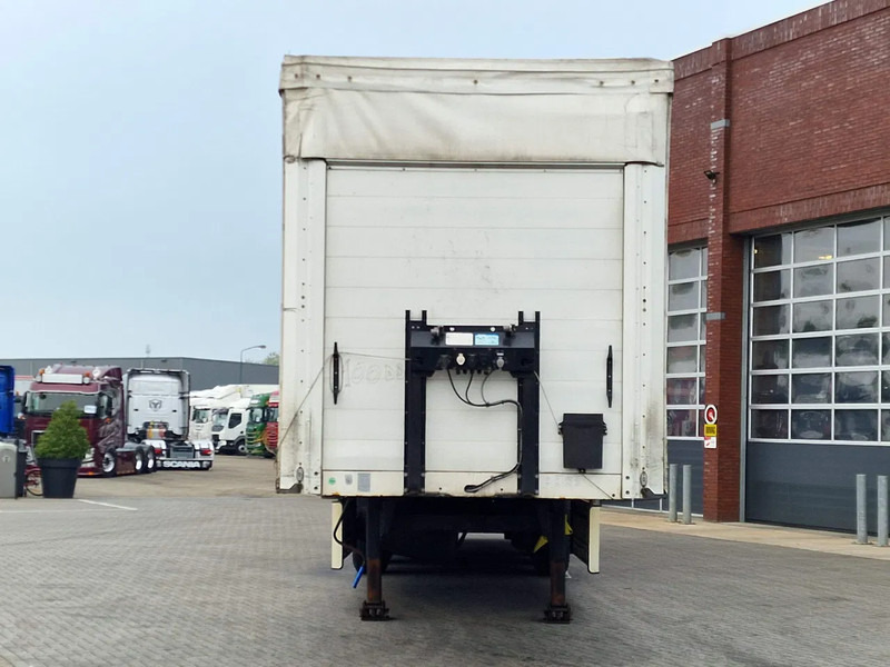 Schwarzmüller Tautliner 3 axle - Loadlift - Lift axle - BPW Axle - Lift axle - Alloy wheels - Plachtový náves: obrázok 2 Schwarzmüller Tautliner 3 axle - Loadlift - Lift axle - BPW Axle - Lift axle - Alloy wheels - Plachtový náves: obrázok 2