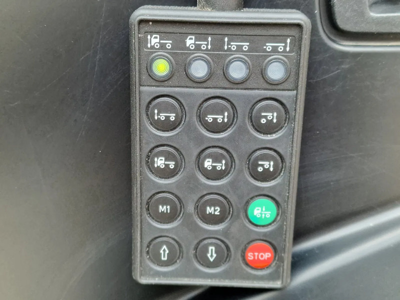 Ťahač Iveco S-WAY 570 6x2 - Retarder - Full air - 3.20 WB - Navi: obrázok 13