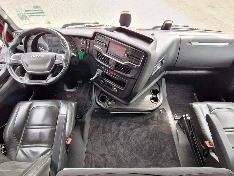 Ťahač Iveco S-WAY 570 6x2 - Retarder - Full air - 3.20 WB - Navi: obrázok 20