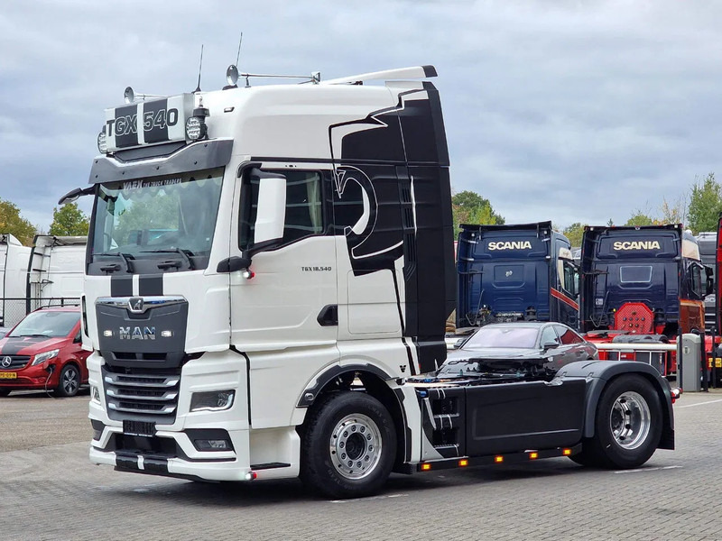 MAN TGX 18.540 GX - New - Retarder - Night clima - Alcoa - Show truck - Lightbar - - Ťahač: obrázok 3 MAN TGX 18.540 GX - New - Retarder - Night clima - Alcoa - Show truck - Lightbar - - Ťahač: obrázok 3