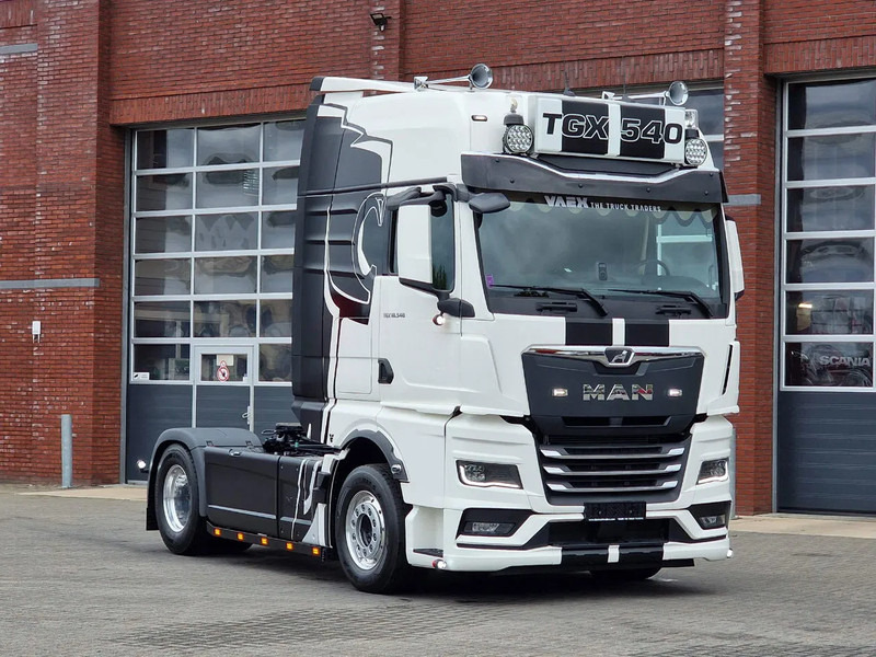 MAN TGX 18.540 GX - New - Retarder - Night clima - Alcoa - Show truck - Lightbar - - Ťahač: obrázok 1 MAN TGX 18.540 GX - New - Retarder - Night clima - Alcoa - Show truck - Lightbar - - Ťahač: obrázok 1