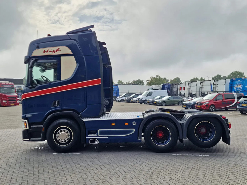 Scania R520 V8 NGS Highline 6x2 - PTO/Hydraulic - Full air - 2.95 WB - Navi - Fridge - Sliding 5th wheel - Ťahač: obrázok 4 Scania R520 V8 NGS Highline 6x2 - PTO/Hydraulic - Full air - 2.95 WB - Navi - Fridge - Sliding 5th wheel - Ťahač: obrázok 4