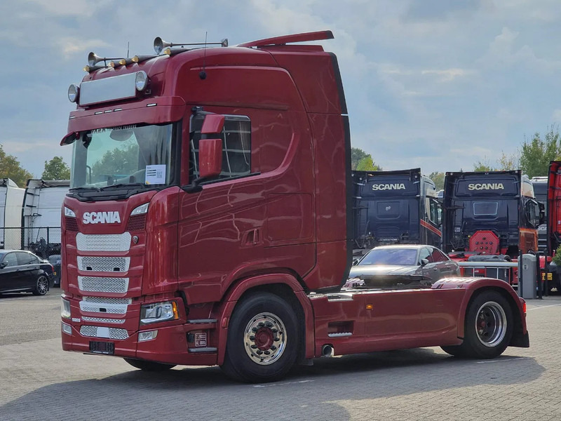 Scania S500 NGS Highline 4x2 - Retarder - Night clima - Full air - Custom interior - Full spoiler - 2 tank - Ťahač: obrázok 3 Scania S500 NGS Highline 4x2 - Retarder - Night clima - Full air - Custom interior - Full spoiler - 2 tank - Ťahač: obrázok 3