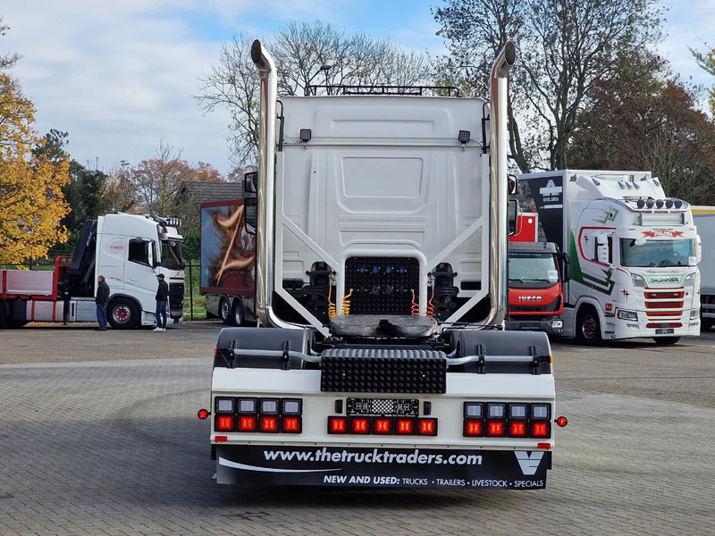 Ťahač Scania T580 V8 Tuft Torpedo V8 - Custom exterior - Retarder - Full air - Show truck - Stack exhaust: obrázok 7
