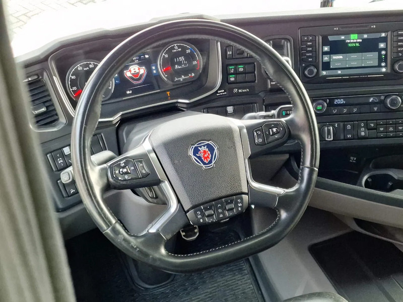 Ťahač Scania T580 V8 Tuft Torpedo V8 - Custom exterior - Retarder - Full air - Show truck - Stack exhaust: obrázok 18