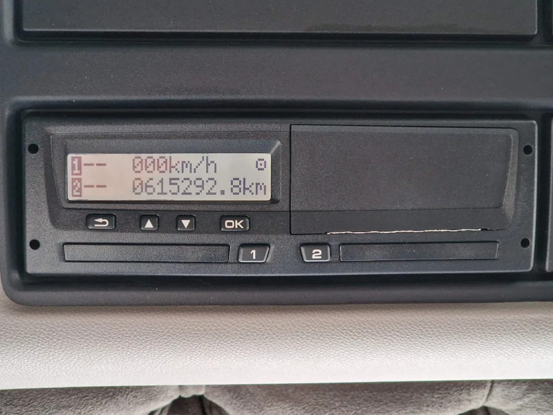 Ťahač Scania T580 V8 Tuft Torpedo V8 - Custom exterior - Retarder - Full air - Show truck - Stack exhaust: obrázok 13