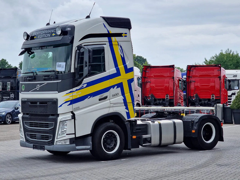 Volvo FH 13.500 Globetrotter 4x2 - I parkcool - Full air - Low KM 347Tkm - Fridge - Ťahač: obrázok 4 Volvo FH 13.500 Globetrotter 4x2 - I parkcool - Full air - Low KM 347Tkm - Fridge - Ťahač: obrázok 4