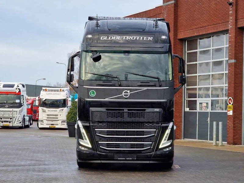 Volvo FH 13.500 Globetrotter XL 4x2 - NEW - Full spec - I parkcool - Full air - - Ťahač: obrázok 2 Volvo FH 13.500 Globetrotter XL 4x2 - NEW - Full spec - I parkcool - Full air - - Ťahač: obrázok 2