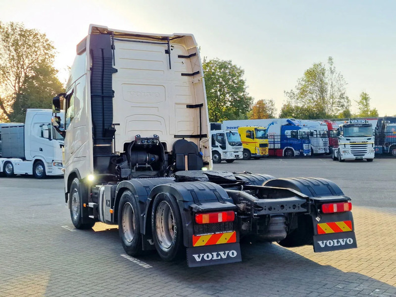 Volvo FH 13.500 Globetrotter XL 6x2 - Full air - 3.20 WB - MA VIN - Low KM - Leather - Ťahač: obrázok 5 Volvo FH 13.500 Globetrotter XL 6x2 - Full air - 3.20 WB - MA VIN - Low KM - Leather - Ťahač: obrázok 5
