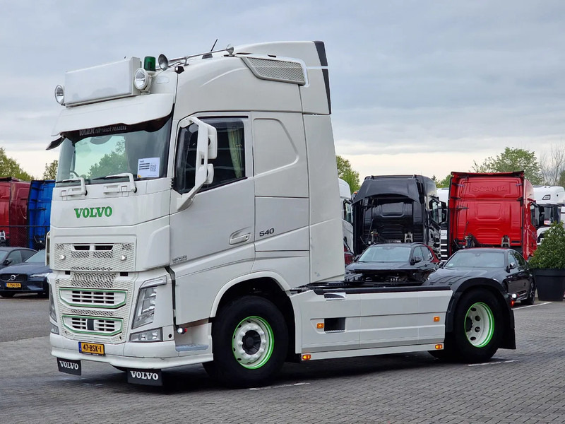 Volvo FH 13.540 Globetrotter 4x2 - Custom exterior - I parkcool - Navi - APK/TUV: 27-02-2026 - Ťahač: obrázok 3 Volvo FH 13.540 Globetrotter 4x2 - Custom exterior - I parkcool - Navi - APK/TUV: 27-02-2026 - Ťahač: obrázok 3