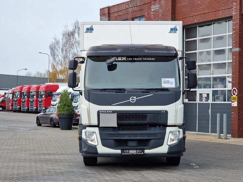 Volvo FE 280 4x2 - Closed box with Adjustable height - Loadlift - Full air - Euro 6 - 550 WB - Skříňový nákladní auto: obrázok 3 Volvo FE 280 4x2 - Closed box with Adjustable height - Loadlift - Full air - Euro 6 - 550 WB - Skříňový nákladní auto: obrázok 3