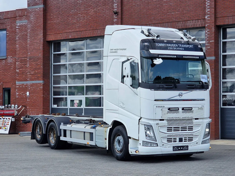 Volvo FH 13.500 Globetrotter XL 6x2 - BDF - Retarder - I parkcool - Full air - 4.90 WB - Kontejnérový podvozek/ Výměnná nástavba: obrázok 1 Volvo FH 13.500 Globetrotter XL 6x2 - BDF - Retarder - I parkcool - Full air - 4.90 WB - Kontejnérový podvozek/ Výměnná nástavba: obrázok 1