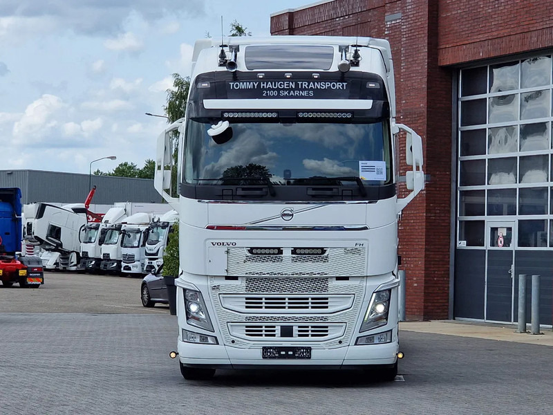 Volvo FH 13.500 Globetrotter XL 6x2 - BDF - Retarder - I parkcool - Full air - 4.90 WB - Kontejnérový podvozek/ Výměnná nástavba: obrázok 2 Volvo FH 13.500 Globetrotter XL 6x2 - BDF - Retarder - I parkcool - Full air - 4.90 WB - Kontejnérový podvozek/ Výměnná nástavba: obrázok 2