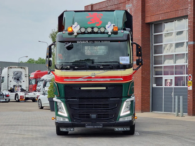 Volvo FH 13.540 6x4 - HIAB / Loglift F125Z 80 Crane - Krane - Grua year 2019 - Nákladné vozidlo na prepravu dreva, Auto s hydraulickou rukou: obrázok 4 Volvo FH 13.540 6x4 - HIAB / Loglift F125Z 80 Crane - Krane - Grua year 2019 - Nákladné vozidlo na prepravu dreva, Auto s hydraulickou rukou: obrázok 4