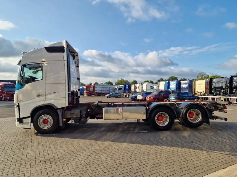 Volvo FH 13.540 Globetrotter 6x2 - BDF - 4.90 WB - Full air - VEB + - Kontejnérový podvozek/ Výměnná nástavba: obrázok 4 Volvo FH 13.540 Globetrotter 6x2 - BDF - 4.90 WB - Full air - VEB + - Kontejnérový podvozek/ Výměnná nástavba: obrázok 4