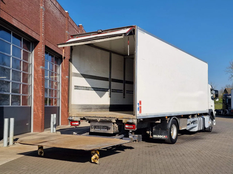 Chladirenské nákladné vozidlo Volvo FM 330 4x2 - Carrier MT 18 Frigo - Loadlift - Full air - Sleepercab: obrázok 10