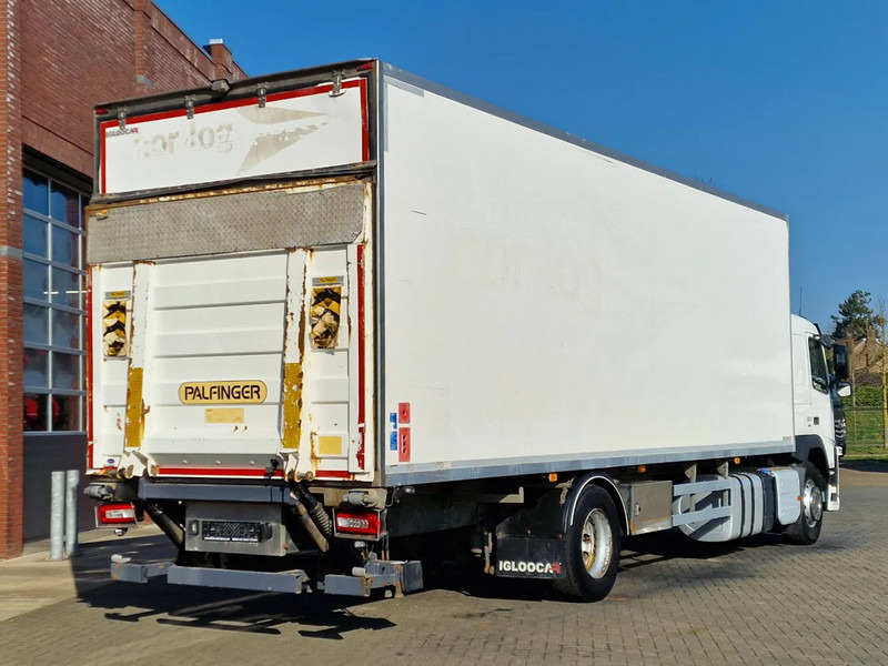 Chladirenské nákladné vozidlo Volvo FM 330 4x2 - Carrier MT 18 Frigo - Loadlift - Full air - Sleepercab: obrázok 9
