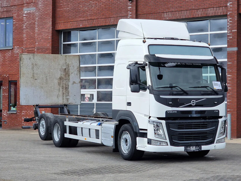 Volvo FM 380 Globetrotter 6x2 Chassis - Loadlift - 4.90 WB - Full air - Low KM - Podvozek s kabinou: obrázok 1 Volvo FM 380 Globetrotter 6x2 Chassis - Loadlift - 4.90 WB - Full air - Low KM - Podvozek s kabinou: obrázok 1