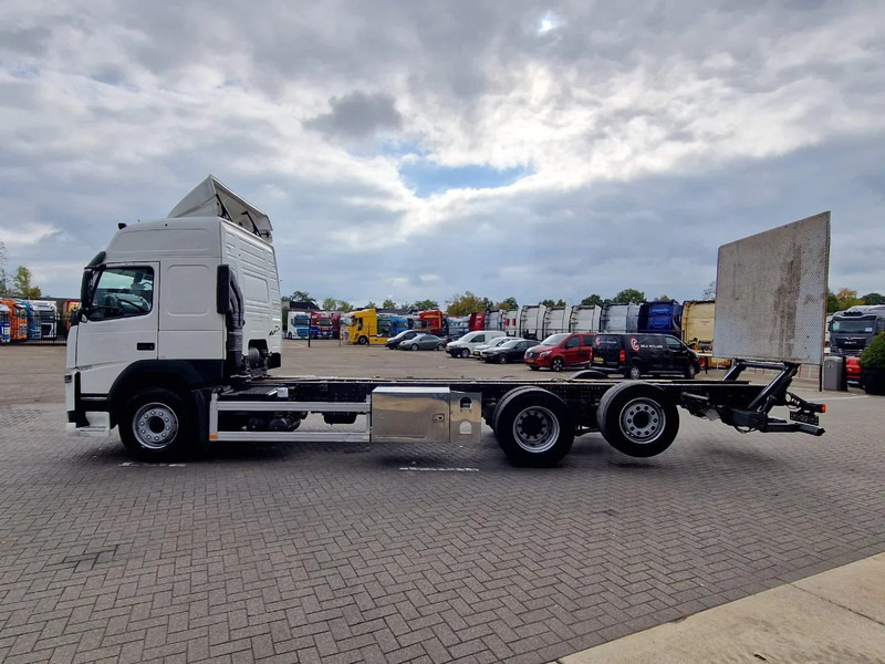 Volvo FM 380 Globetrotter 6x2 Chassis - Loadlift - 4.90 WB - Full air - Low KM - Podvozek s kabinou: obrázok 4 Volvo FM 380 Globetrotter 6x2 Chassis - Loadlift - 4.90 WB - Full air - Low KM - Podvozek s kabinou: obrázok 4