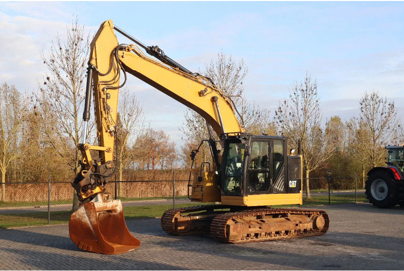 Caterpillar 325 F LCR | ROTOTILT | BUCKET | GPS PREPARED - Pásové rýpadlo: obrázok 2 Caterpillar 325 F LCR | ROTOTILT | BUCKET | GPS PREPARED - Pásové rýpadlo: obrázok 2