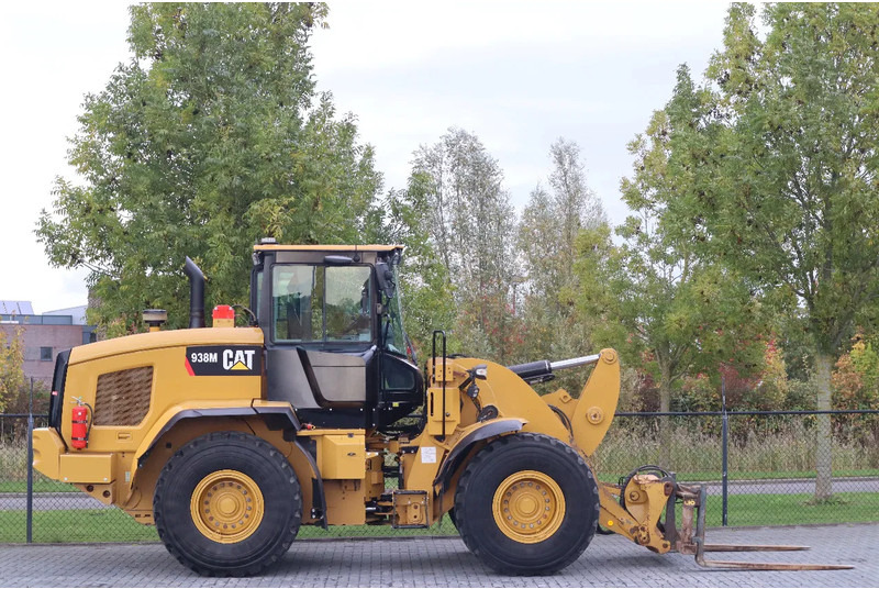 Caterpillar 938 M | 2X BUCKET | JIB | FORKS | BSS | GOOD CONDITION - Kolesový nakladač: obrázok 4 Caterpillar 938 M | 2X BUCKET | JIB | FORKS | BSS | GOOD CONDITION - Kolesový nakladač: obrázok 4