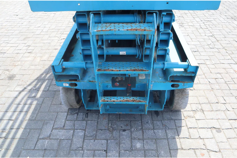 Samohybná plošiny Genie GS-2646 | 10 METER | 454 KG: obrázok 7