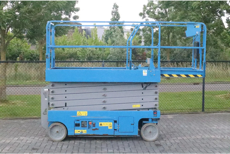 Genie GS-3246 | 12 METER | 318 KG - Samohybná plošiny: obrázok 4 Genie GS-3246 | 12 METER | 318 KG - Samohybná plošiny: obrázok 4