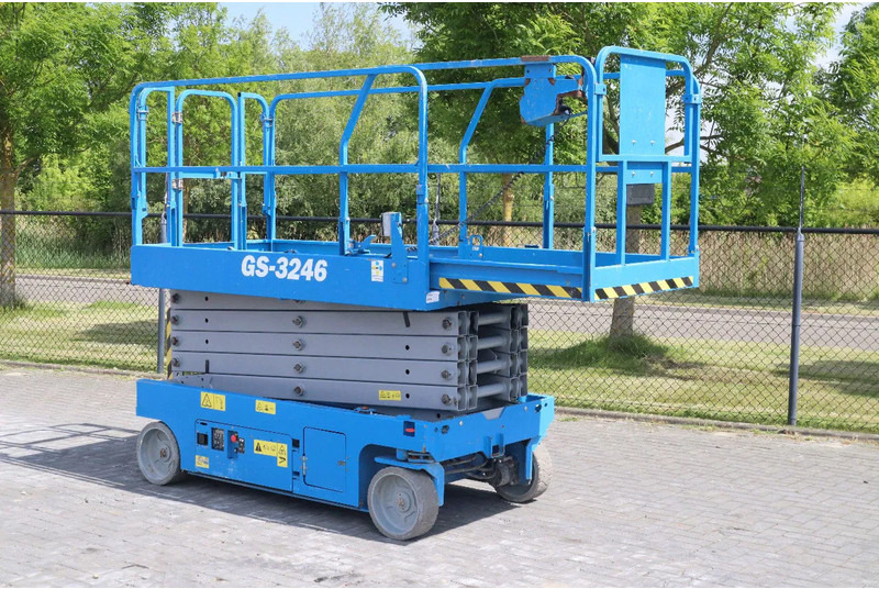 Genie GS-3246 | 12 METER | 318 KG - Samohybná plošiny: obrázok 5 Genie GS-3246 | 12 METER | 318 KG - Samohybná plošiny: obrázok 5