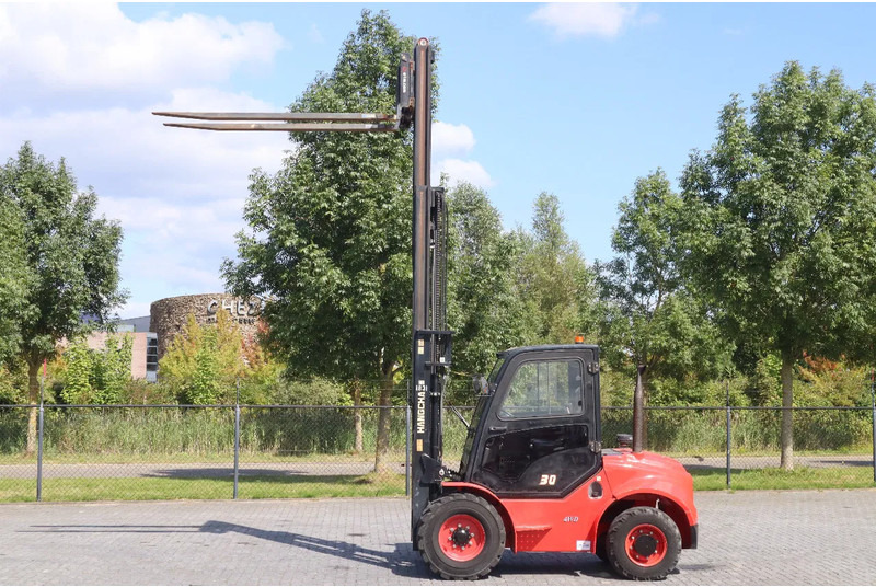 Hangcha CPCD30 - XW43C-RT4 | 4X4 | TRIPLEX | SIDESHIFT | SPREADERS - Terénny vozík: obrázok 1 Hangcha CPCD30 - XW43C-RT4 | 4X4 | TRIPLEX | SIDESHIFT | SPREADERS - Terénny vozík: obrázok 1