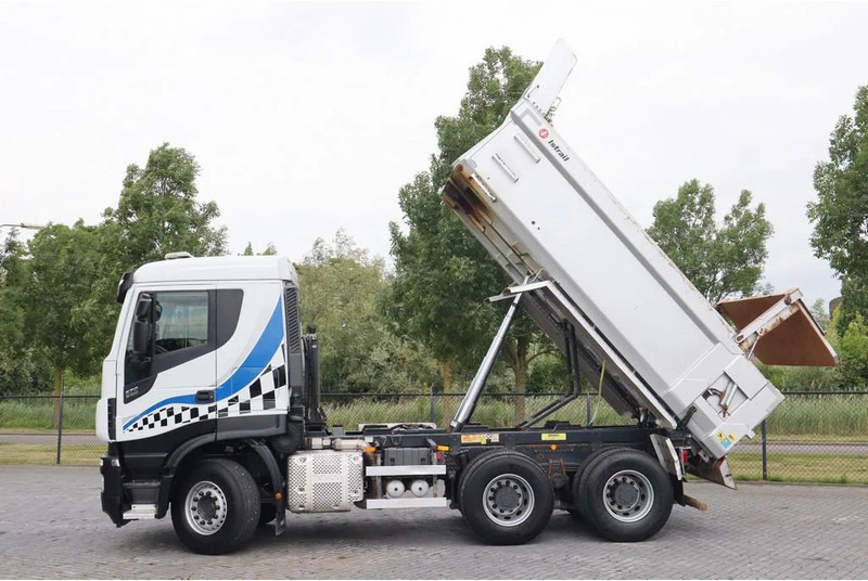 Iveco Stralis X-WAY 570 6X4 FULL STEEL BIG AXLES RETARDER EURO 6 - Sklápač: obrázok 2 Iveco Stralis X-WAY 570 6X4 FULL STEEL BIG AXLES RETARDER EURO 6 - Sklápač: obrázok 2