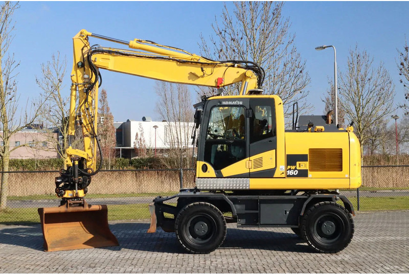 Komatsu PW160-11 | ENGCON TILTROTATOR | BUCKET | TRAILER HYDR. - Kolesové rýpadlo: obrázok 1 Komatsu PW160-11 | ENGCON TILTROTATOR | BUCKET | TRAILER HYDR. - Kolesové rýpadlo: obrázok 1