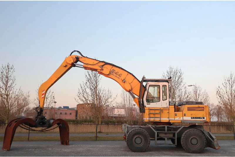 Liebherr A944 B HD | LOG GRAPPLE | HOLZGREIFER | TIMBER - Překládkové rýpadlo: obrázok 1 Liebherr A944 B HD | LOG GRAPPLE | HOLZGREIFER | TIMBER - Překládkové rýpadlo: obrázok 1