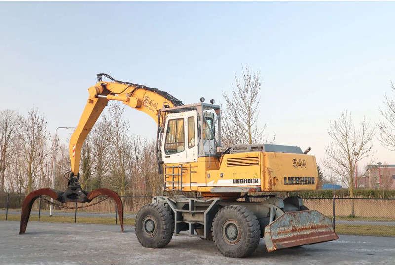 Liebherr A944 B HD | LOG GRAPPLE | HOLZGREIFER | TIMBER - Lesnícky harvestor: obrázok 3 Liebherr A944 B HD | LOG GRAPPLE | HOLZGREIFER | TIMBER - Lesnícky harvestor: obrázok 3