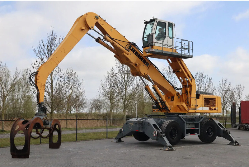 Liebherr A944 C HD | LOG GRAPPLE | HOLZGREIFER | TIMBER - Lesnícky harvestor: obrázok 2 Liebherr A944 C HD | LOG GRAPPLE | HOLZGREIFER | TIMBER - Lesnícky harvestor: obrázok 2