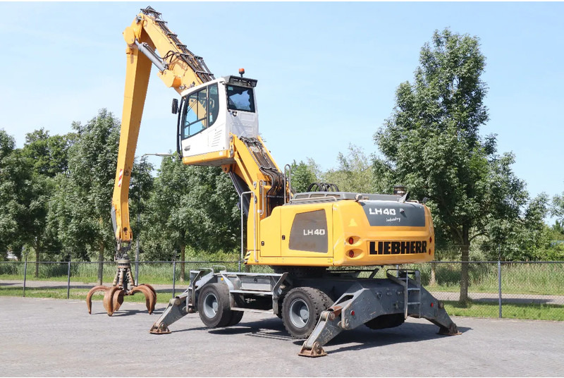 Liebherr LH 40 M LITRONIC | GRAB | QUICK COUPLER | 16 METER - Překládkové rýpadlo: obrázok 3 Liebherr LH 40 M LITRONIC | GRAB | QUICK COUPLER | 16 METER - Překládkové rýpadlo: obrázok 3