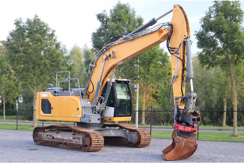 Liebherr R924 WLC | ROTOTILT R8 | BUCKET | - Pásové rýpadlo: obrázok 5 Liebherr R924 WLC | ROTOTILT R8 | BUCKET | - Pásové rýpadlo: obrázok 5