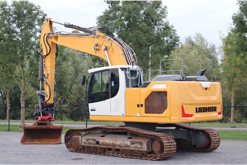 Liebherr R924 WLC | ROTOTILT R8 | BUCKET | - Pásové rýpadlo: obrázok 3 Liebherr R924 WLC | ROTOTILT R8 | BUCKET | - Pásové rýpadlo: obrázok 3