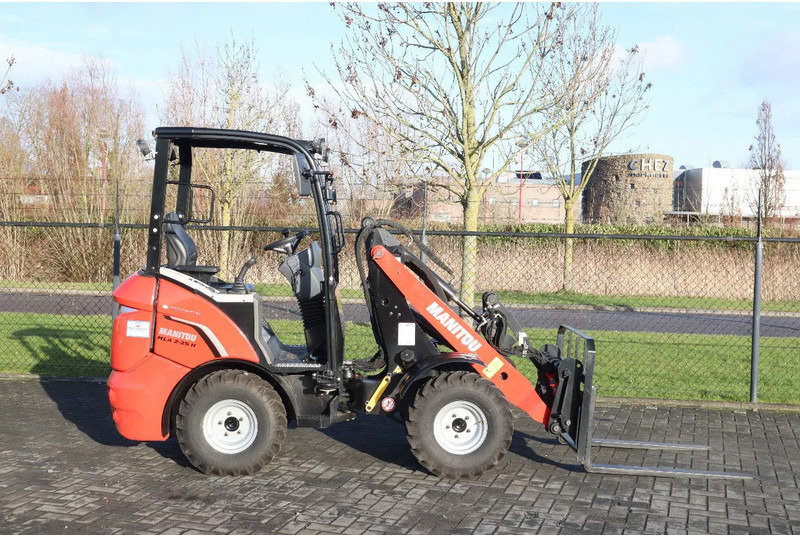 Manitou MLA 2-25 H | FORKS | QUICK COUPLER | NEW UNUSED - Kolesový nakladač: obrázok 4 Manitou MLA 2-25 H | FORKS | QUICK COUPLER | NEW UNUSED - Kolesový nakladač: obrázok 4