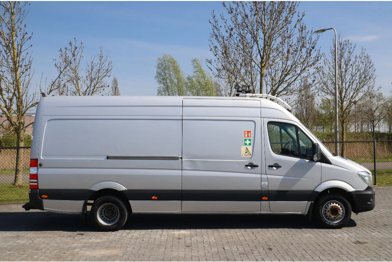 Mercedes-Benz Sprinter 516 | 4X2 | MOBILE WORKSHOP | WERKSTATT | SERVICE VAN - Dodávka skriňová nadstavba: obrázok 4 Mercedes-Benz Sprinter 516 | 4X2 | MOBILE WORKSHOP | WERKSTATT | SERVICE VAN - Dodávka skriňová nadstavba: obrázok 4