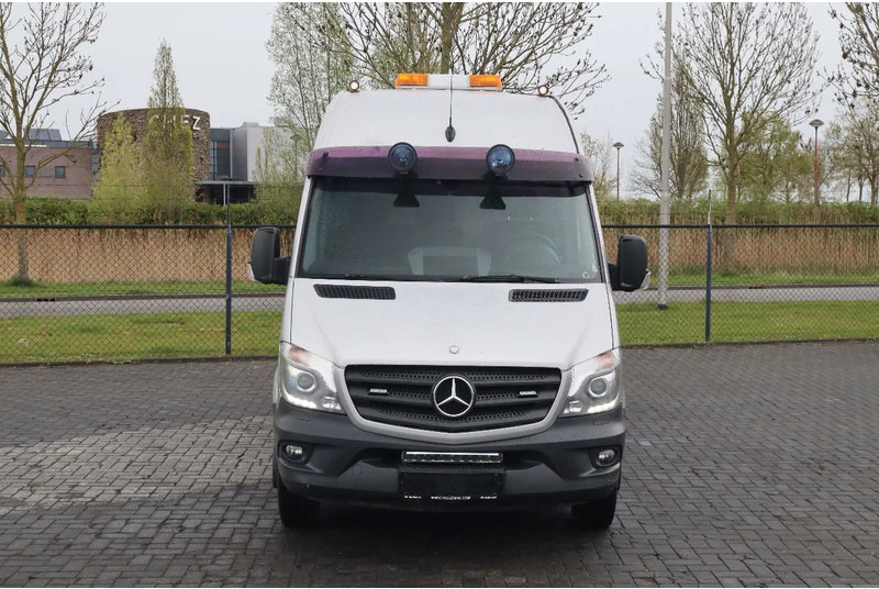 Mercedes-Benz Sprinter 516 | 4X2 | MOBILE WORKSHOP | WERKSTATT | SERVICE VAN - Dodávka skriňová nadstavba: obrázok 2 Mercedes-Benz Sprinter 516 | 4X2 | MOBILE WORKSHOP | WERKSTATT | SERVICE VAN - Dodávka skriňová nadstavba: obrázok 2