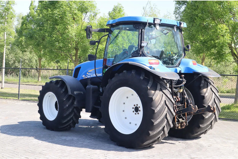 New Holland TS135A | 40 KM/H | 4X4 | SUPERSTEER - Traktor: obrázok 3 New Holland TS135A | 40 KM/H | 4X4 | SUPERSTEER - Traktor: obrázok 3