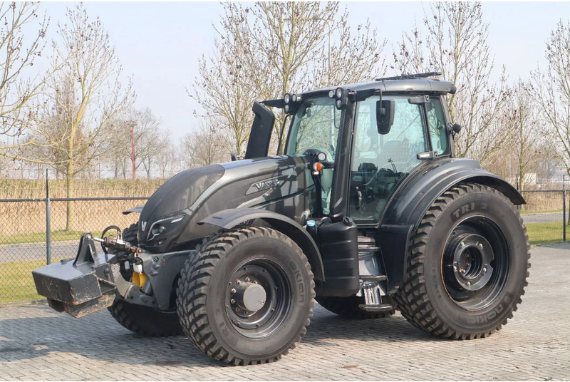 Valtra T234 D UNLIMITED | FRONT PTO | 53 KM/H | FULL OPTION - Traktor: obrázok 1 Valtra T234 D UNLIMITED | FRONT PTO | 53 KM/H | FULL OPTION - Traktor: obrázok 1