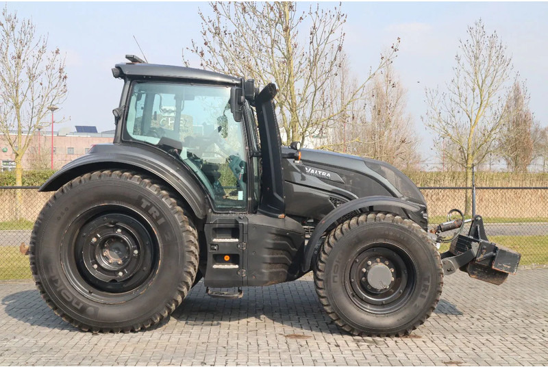 Valtra T234 D UNLIMITED | FRONT PTO | 53 KM/H | FULL OPTION - Traktor: obrázok 4 Valtra T234 D UNLIMITED | FRONT PTO | 53 KM/H | FULL OPTION - Traktor: obrázok 4