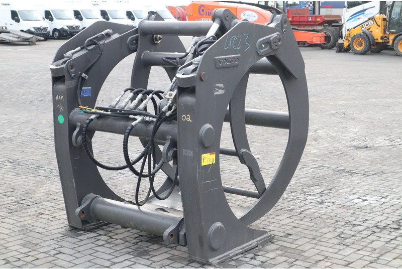 Volvo 80834 | 1.8 M2 | L60/L70/L90 | LOG GRAPPLE | HOLZGREIFER | WOOD CLAMP - Vyvážací príves: obrázok 5 Volvo 80834 | 1.8 M2 | L60/L70/L90 | LOG GRAPPLE | HOLZGREIFER | WOOD CLAMP - Vyvážací príves: obrázok 5