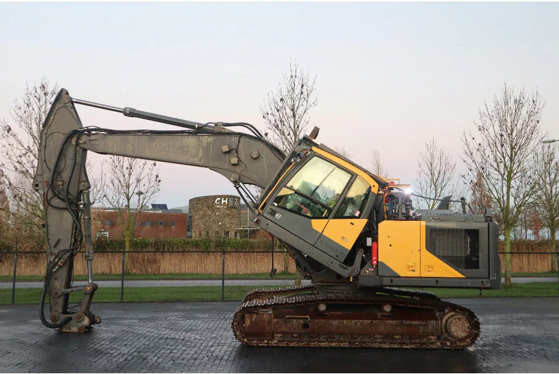 Volvo EC 250 EL | OILQUICK | DYNASET | TILT CABIN - Pásové rýpadlo: obrázok 1 Volvo EC 250 EL | OILQUICK | DYNASET | TILT CABIN - Pásové rýpadlo: obrázok 1