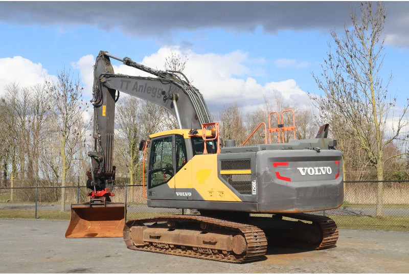 Volvo EC250EL | EC 250 EL | ROTOTILT | BUCKET - Pásové rýpadlo: obrázok 3 Volvo EC250EL | EC 250 EL | ROTOTILT | BUCKET - Pásové rýpadlo: obrázok 3