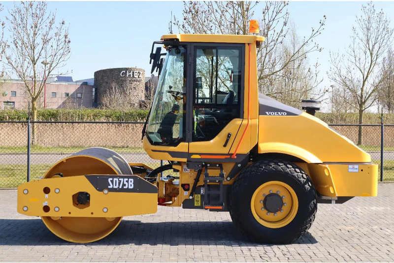 Volvo SD75B | SD 75 B | NEW / UNUSED | 1 YEAR WARRANTY - Valec: obrázok 1 Volvo SD75B | SD 75 B | NEW / UNUSED | 1 YEAR WARRANTY - Valec: obrázok 1