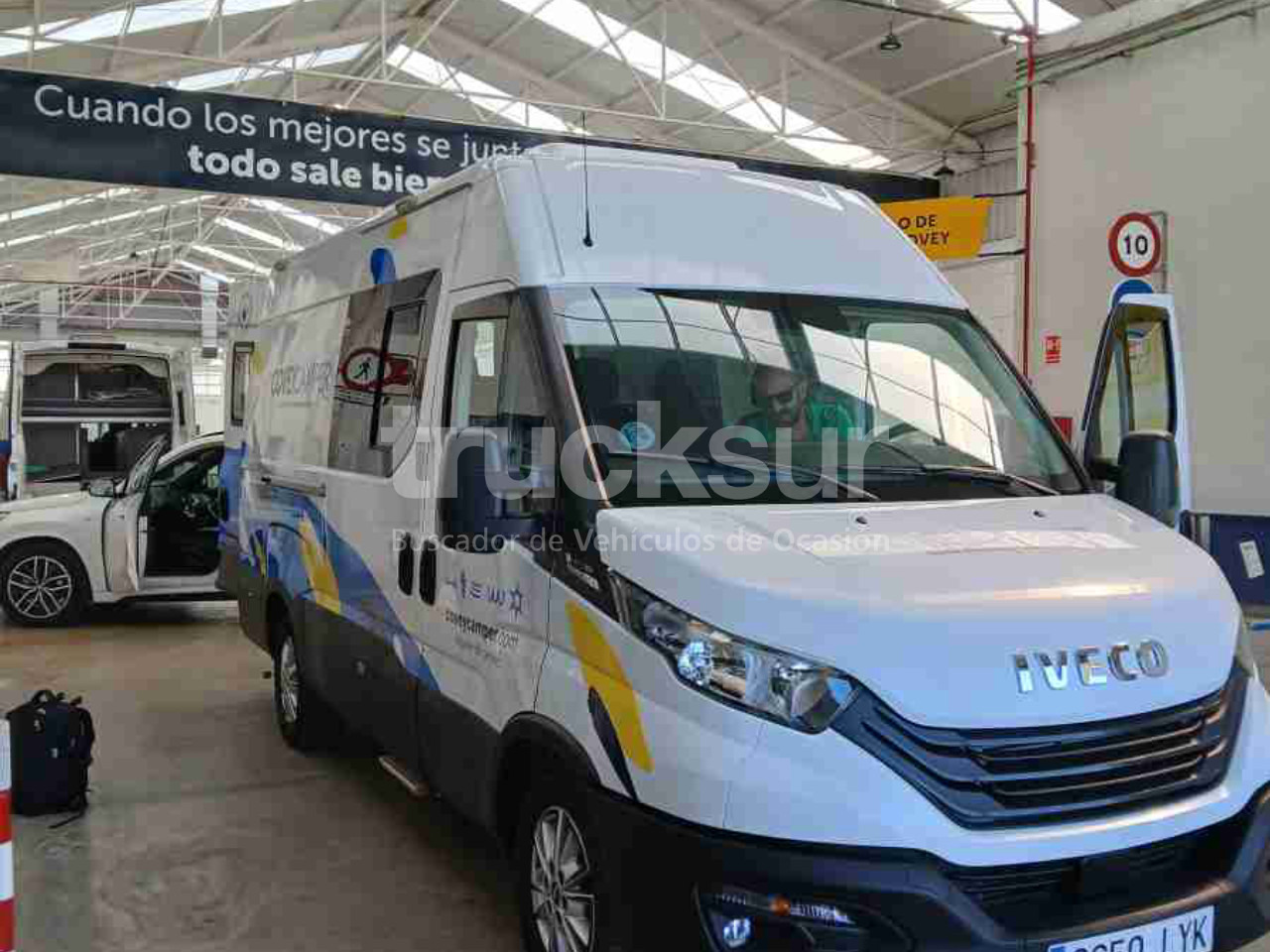 IVECO 35S16 CAMPER - Dodávka skriňová nadstavba: obrázok 1 IVECO 35S16 CAMPER - Dodávka skriňová nadstavba: obrázok 1