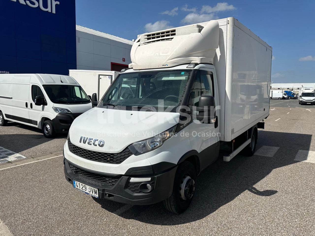 IVECO 70C15 THK - Skříňový nákladní auto: obrázok 2 IVECO 70C15 THK - Skříňový nákladní auto: obrázok 2