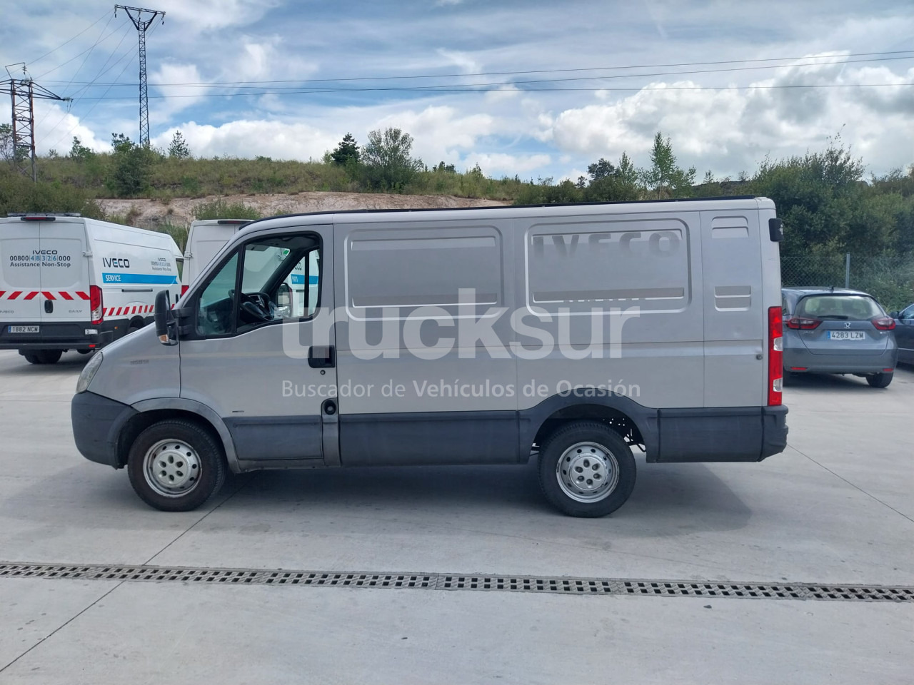 IVECO DAILY 35S12 7M3 - Dodávka skriňová nadstavba: obrázok 3 IVECO DAILY 35S12 7M3 - Dodávka skriňová nadstavba: obrázok 3